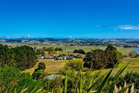 Photo of property in 80 Wishart Road, Helensville, 0875
