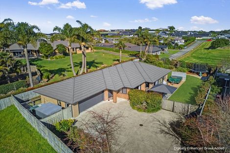 Photo of property in 5 Tavarnya Way, Patumahoe, Pukekohe, 2679