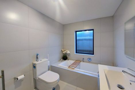 Photo of property in 13 Earlywood Road, Takanini, 2110