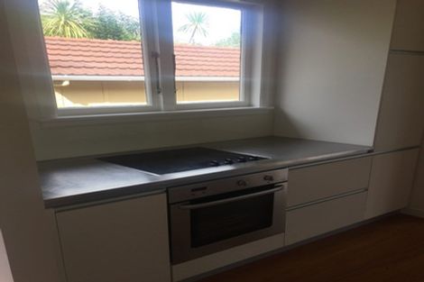 Photo of property in 2/32 Nihill Crescent, Mission Bay, Auckland, 1071