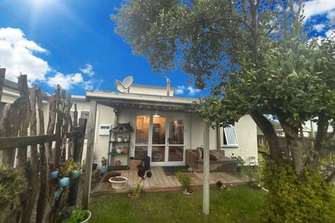 Photo of property in 31 Kauwhata Street, Himatangi Beach, Foxton, 4891