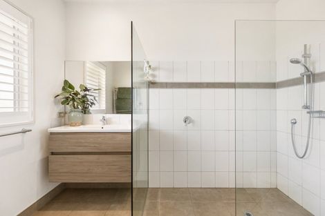 Photo of property in 31 Matheson Crescent, Albert Town, Wanaka, 9305