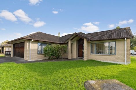 Photo of property in 2 Brosna Place, East Tamaki, Auckland, 2016