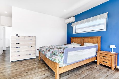 Photo of property in 7 Keiha Crescent, Massey, Auckland, 0614