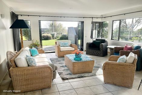 Photo of property in 42 Park Rise, Campbells Bay, Auckland, 0630