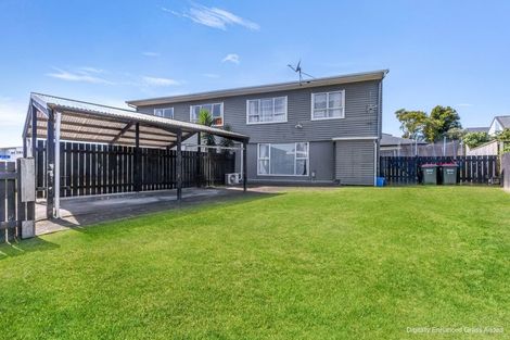 Photo of property in 20 Cook Street, Marfell, New Plymouth, 4310