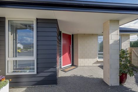 Photo of property in 18 Gladys Place, Levin, 5510