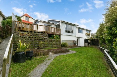 Photo of property in 12 Mcmahon Way, Paparangi, Wellington, 6037