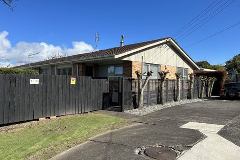 Photo of property in 1/43 Abbotts Way, Remuera, Auckland, 1050