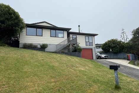 Photo of property in 27 Bodmin Terrace, Camborne, Porirua, 5026