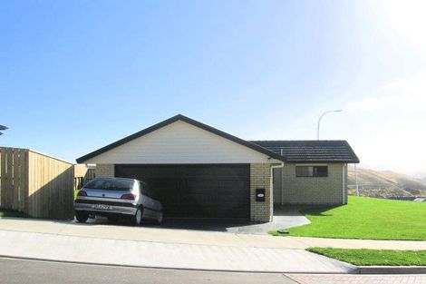 Photo of property in 2 Comber Place, Johnsonville, Wellington, 6037