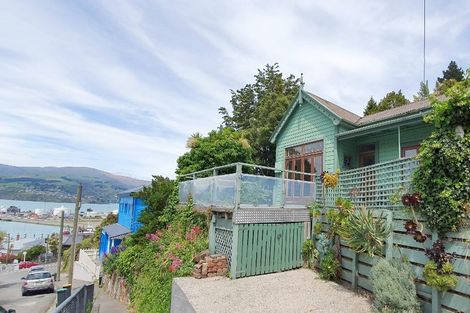 Photo of property in 19 Voelas Road, Lyttelton, 8082