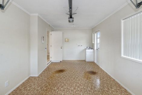 Photo of property in 33 White Heron Drive, Massey, Auckland, 0614