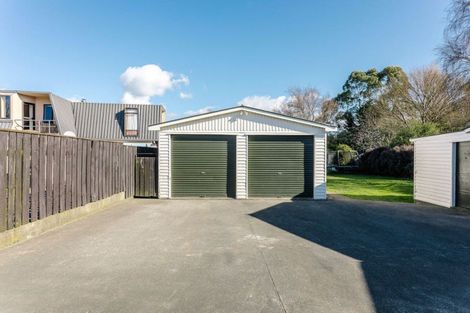 Photo of property in 17 Smith Street, Dannevirke, 4930