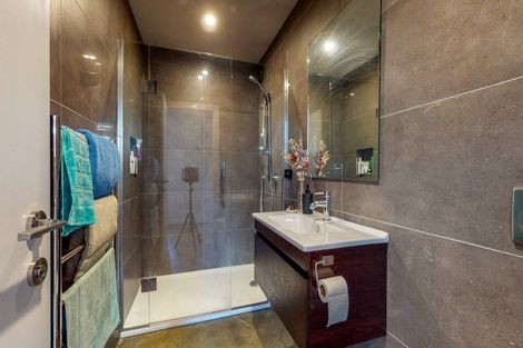 Photo of property in 306b Queens Drive, Lyall Bay, Wellington, 6022