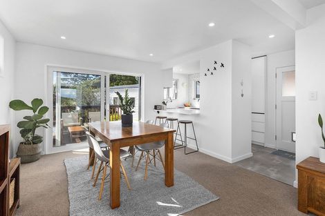 Photo of property in 79 Black Rock Road, Newlands, Wellington, 6037