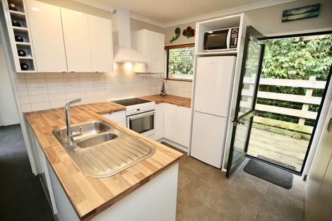 Photo of property in 11 Snowden Place, Raglan, 3225