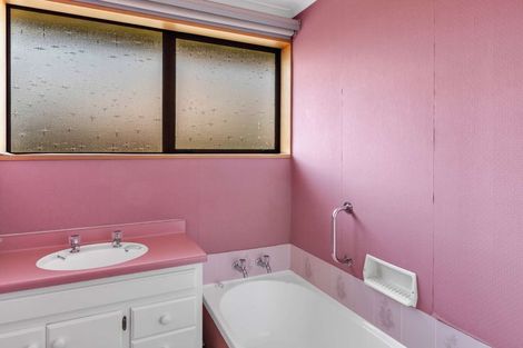 Photo of property in 3 Back Street, Tapanui, 9522