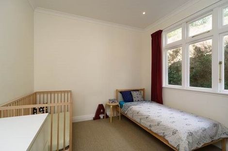 Photo of property in 94 Eden Street, Island Bay, Wellington, 6023