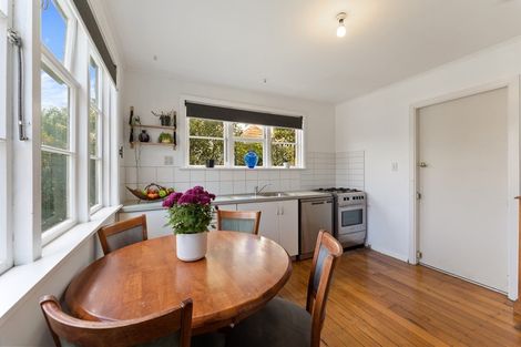 Photo of property in 22 Glenpark Avenue, Frankleigh Park, New Plymouth, 4310