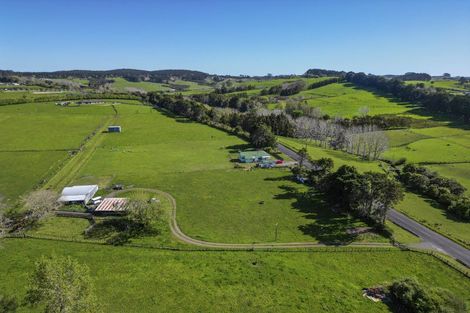 Photo of property in 219 Forestry Road, Waitoki, Kaukapakapa, 0871
