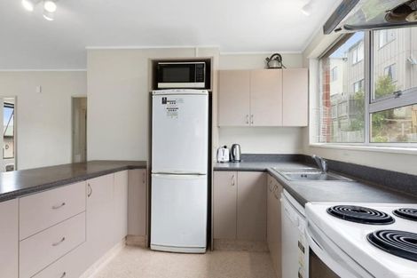 Photo of property in 102 Harbour Terrace, North Dunedin, Dunedin, 9016