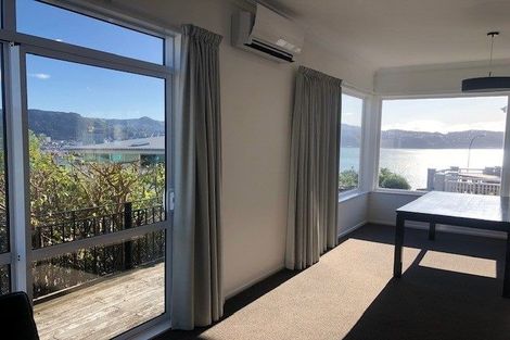 Photo of property in 21 The Crescent, Roseneath, Wellington, 6011
