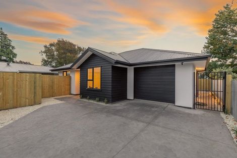 Photo of property in 2/68 Vancouver Crescent, Wainoni, Christchurch, 8061