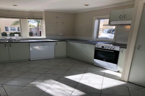 Photo of property in 2/137 Lakeside Drive, Orewa, 0931