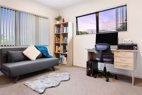 Photo of property in 49 Sturges Road, Henderson, Auckland, 0612