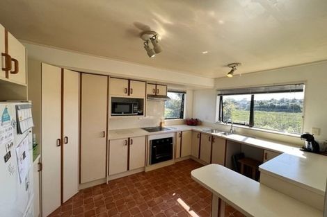 Photo of property in 2/52 Galloway Crescent, Farm Cove, Auckland, 2012