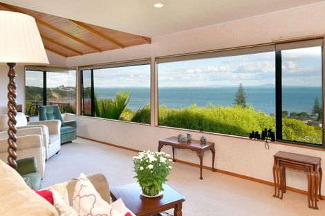 Photo of property in 46 Wade River Road, Stanmore Bay, Whangaparaoa, 0932