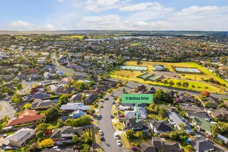 Photo of property in 11 Matisse Drive, West Harbour, Auckland, 0618