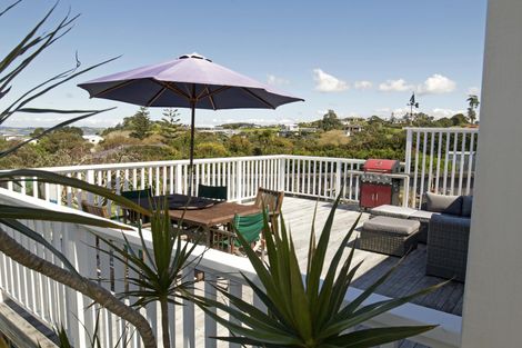 Photo of property in 9 Sea View Road, Leigh, Warkworth, 0985