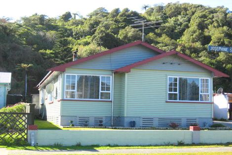 Photo of property in 17 Josephine Street, Greymouth, 7805