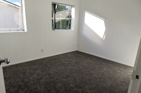 Photo of property in 1/11 Park Avenue, Northcote, Auckland, 0626