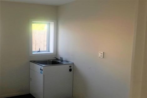 Photo of property in 20 Boundary Road, Blockhouse Bay, Auckland, 0600