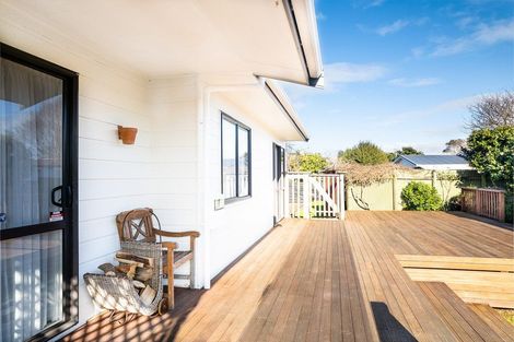 Photo of property in 5 Spackman Crescent, Paraparaumu, 5032