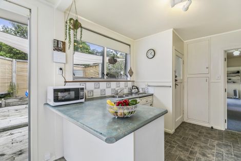 Photo of property in 1b Nandana Drive, Glen Eden, Auckland, 0602