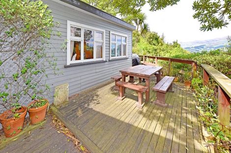Photo of property in 64 Hawkhurst Road, Lyttelton, 8082