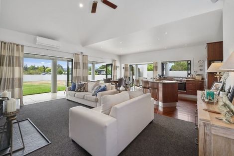 Photo of property in 1 Antonia Place, Kinloch, Taupo, 3377