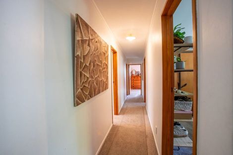 Photo of property in 8 Ameku Road, Raetihi, 4632