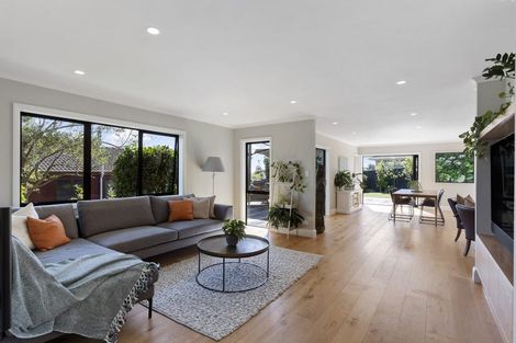 Photo of property in 60 John Gill Road, Shelly Park, Auckland, 2014