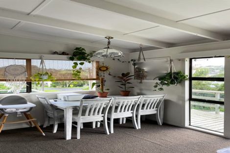 Photo of property in 15 Rata Road, Stanmore Bay, Whangaparaoa, 0932