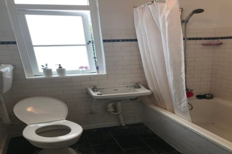 Photo of property in 6/2 Herne Bay Road, Herne Bay, Auckland, 1011