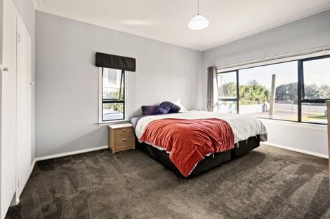 Photo of property in 67 South Road, Blagdon, New Plymouth, 4310