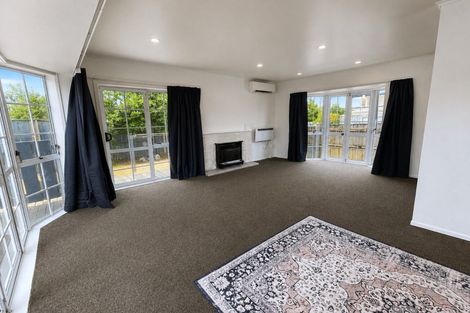 Photo of property in 43 Hallberry Road, Mangere East, Auckland, 2024