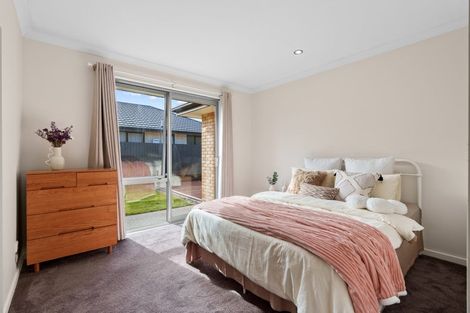 Photo of property in 6 Malachy Grove, Aidanfield, Christchurch, 8025