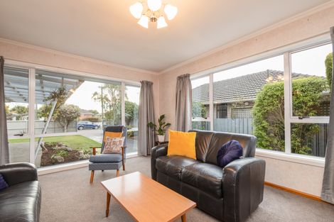 Photo of property in 18 Everest Street, Burnside, Christchurch, 8053