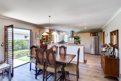 Photo of property in 44 Reynolds Road, Havelock North, 4130